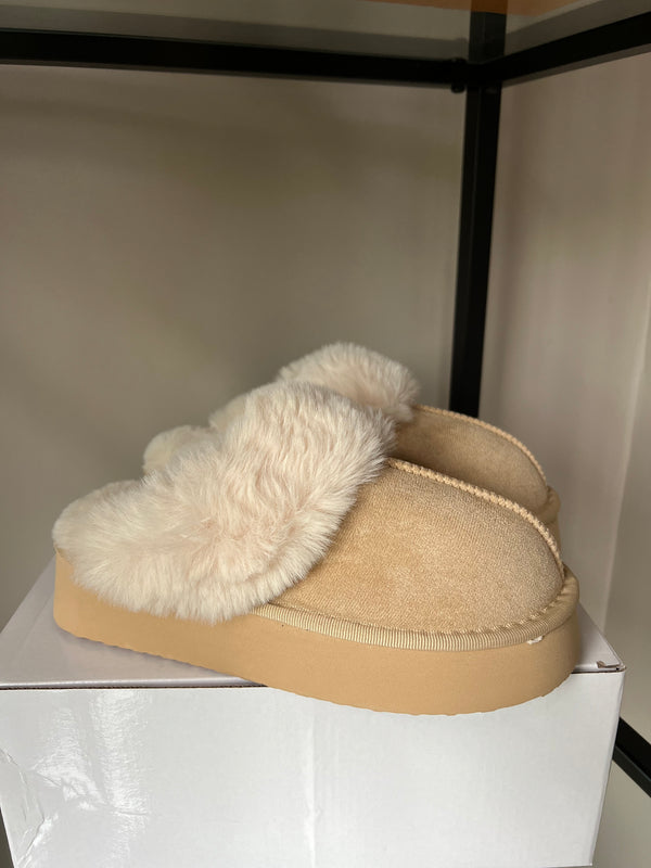 ‘Latte’ Comfy Slippers