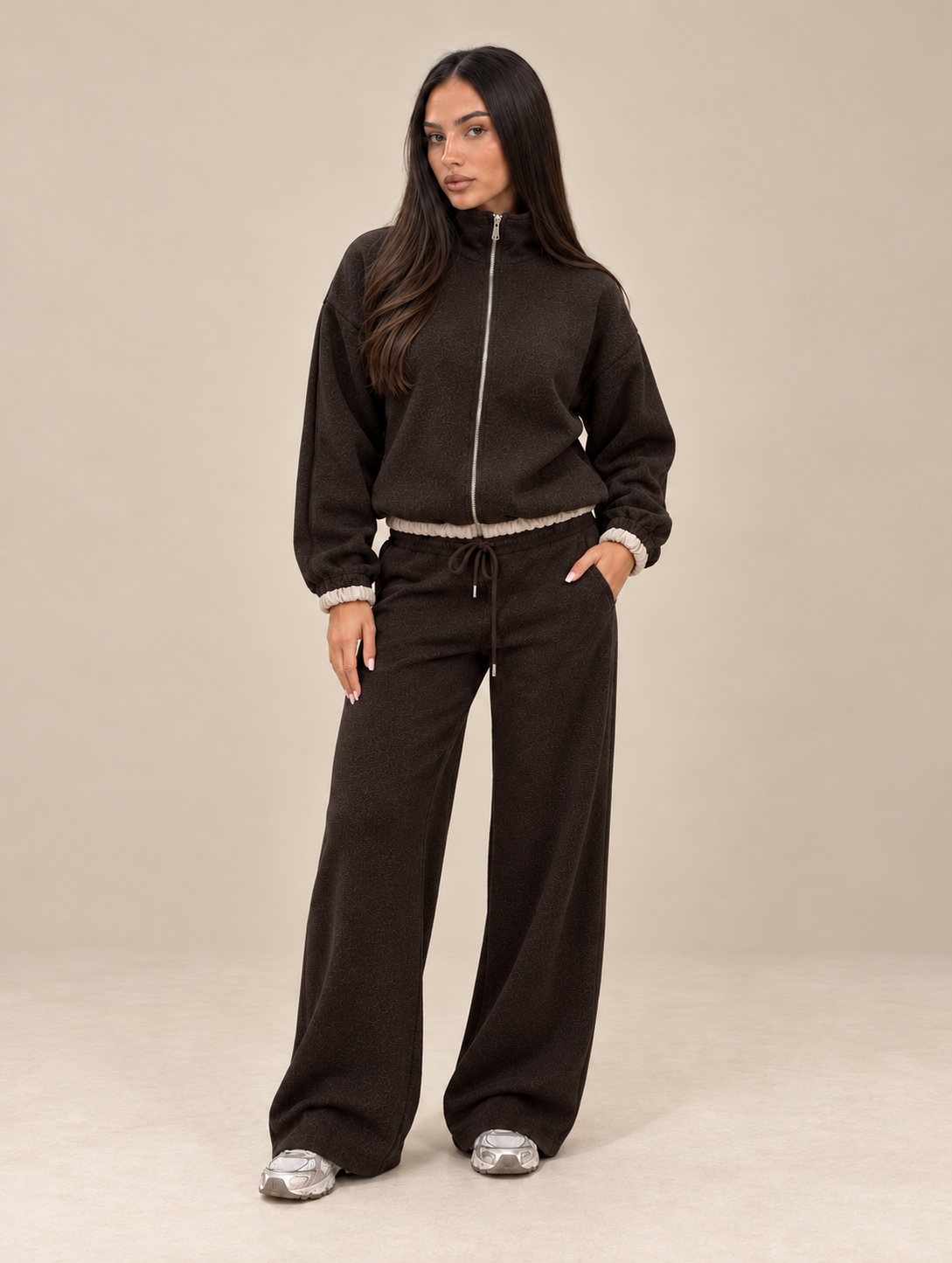 Mina Comfy Set – Dark Brown/Beige