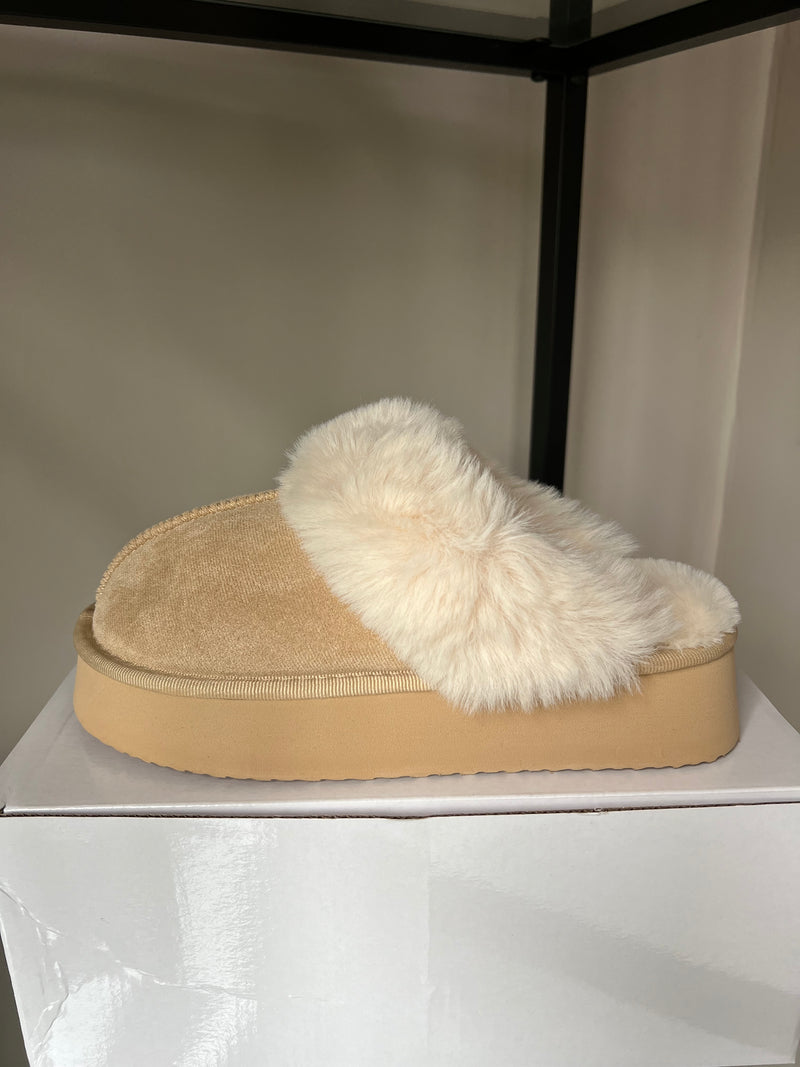 ‘Latte’ Comfy Slippers