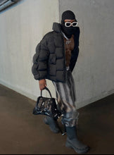 Load image into Gallery viewer, ‘Venetta’ Puffer Jacket (UNISEX)
