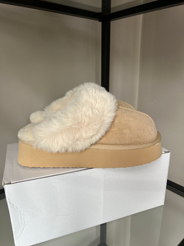 'Latte' Comfy Slippers