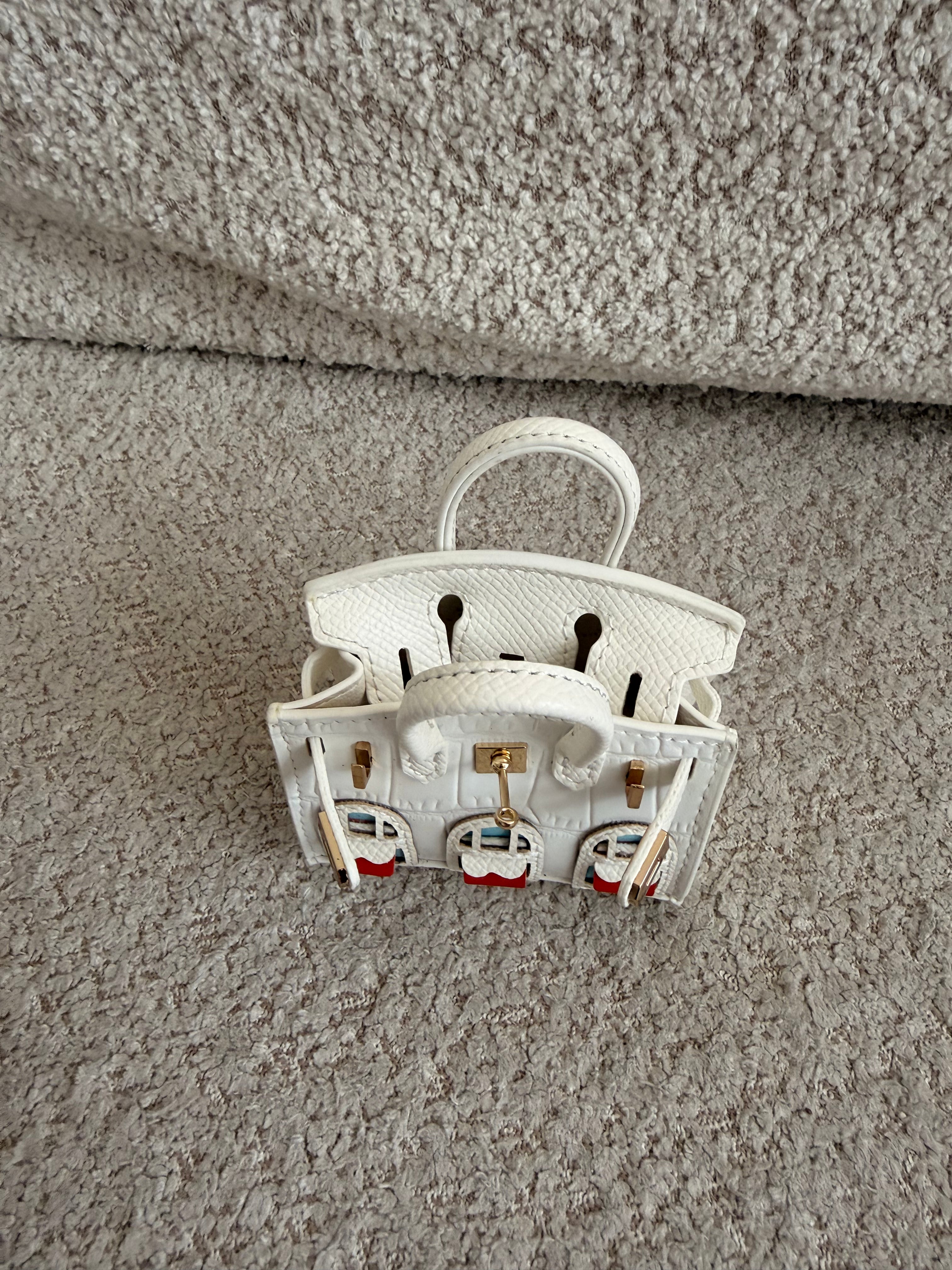 Airpod Case + Bag Charm - White