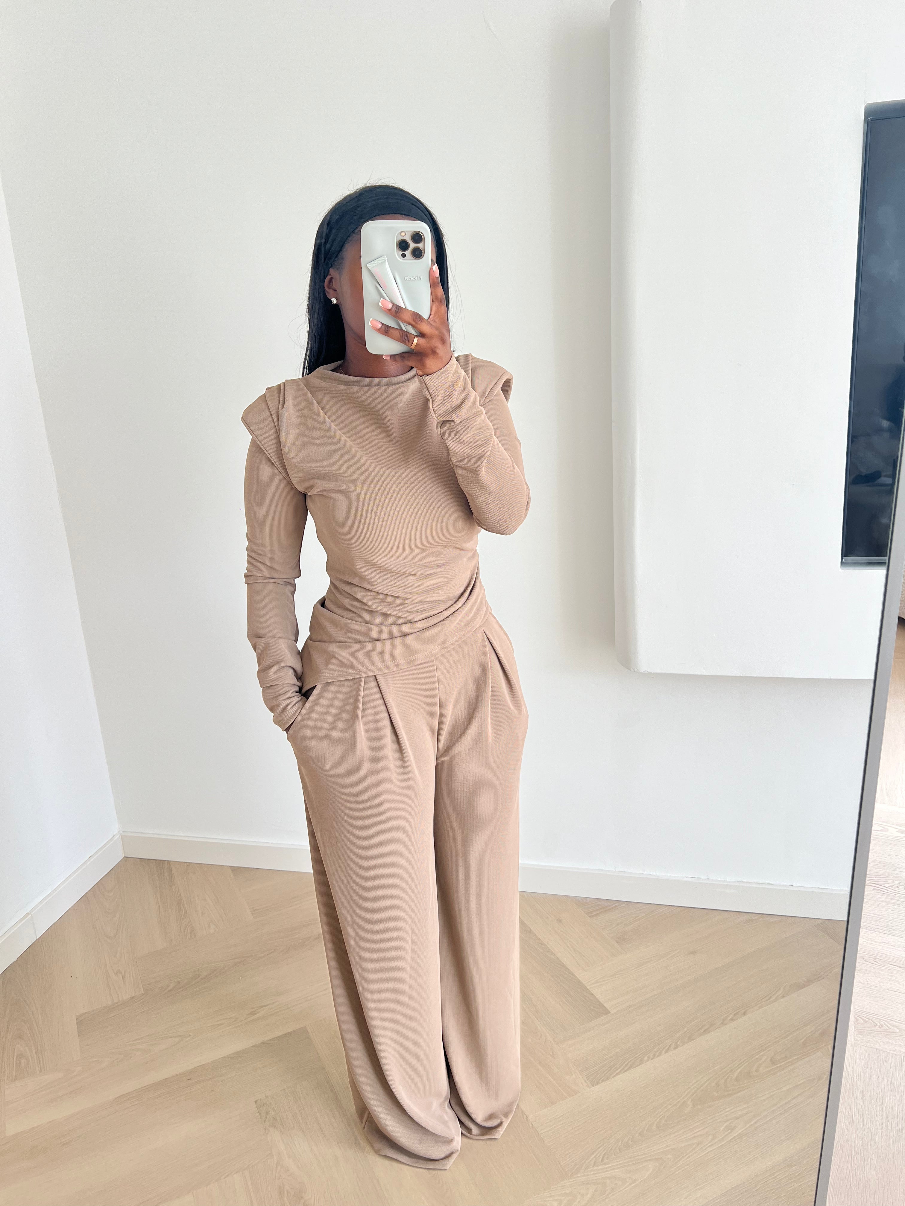 Giselle Set – Camel Brown