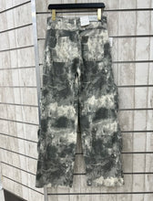 Afbeelding in Gallery-weergave laden, ‘Gallery’ Jeans **LIMITED EDTION**
