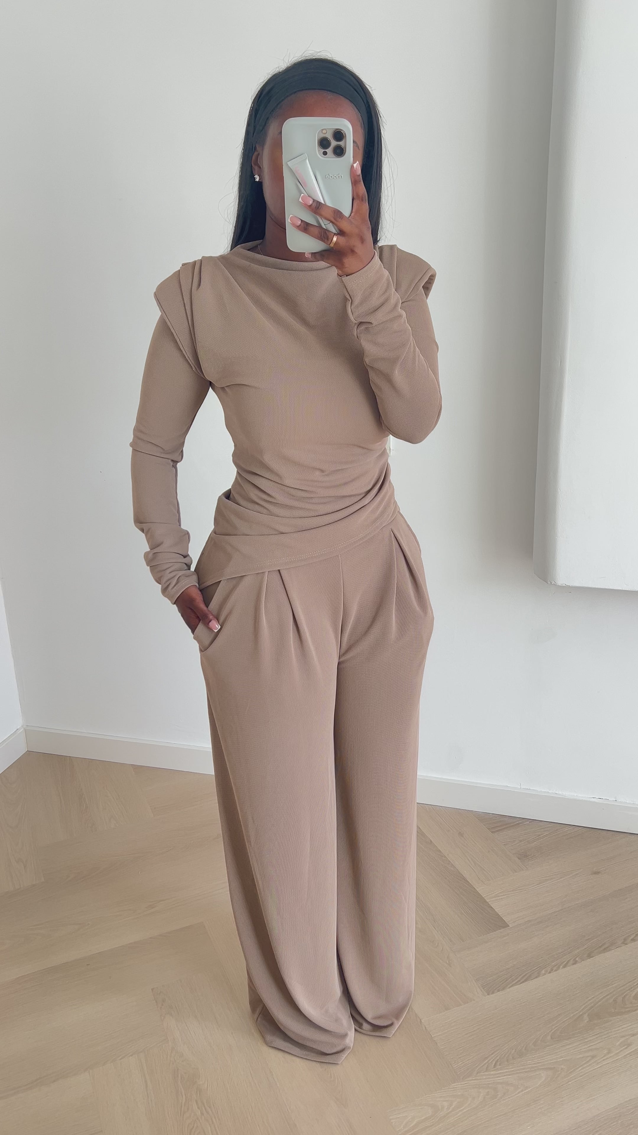 Giselle Set – Camel Brown